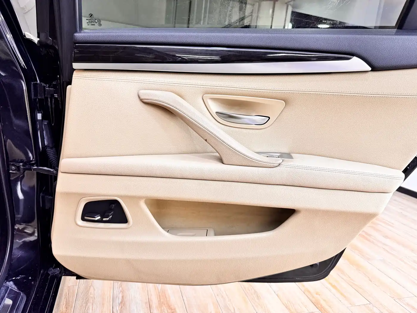BMW 5 Series 2013 525Li Luxury фото 15