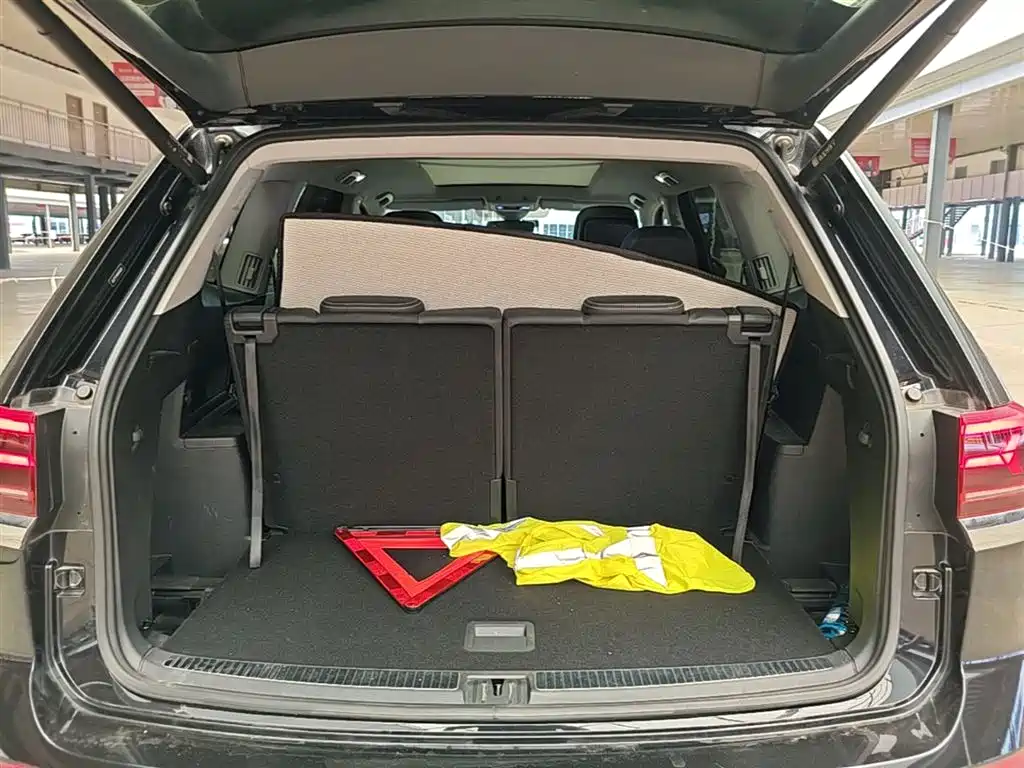 صورة 19 - Volkswagen Teramont