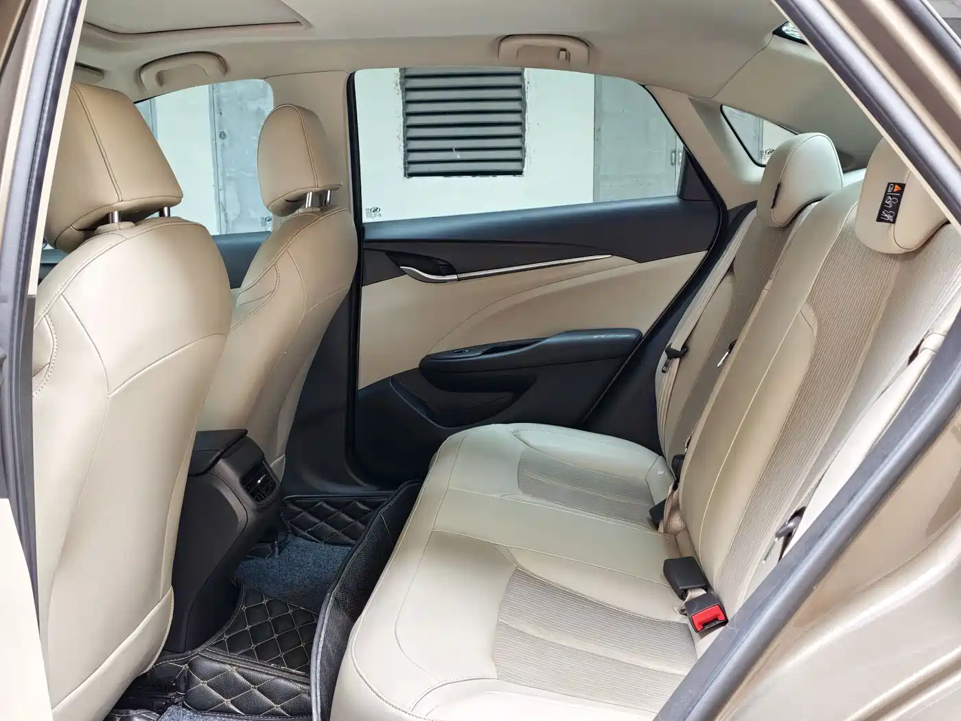 Buick Excelle 2016 15N Automatic Elite фото 9