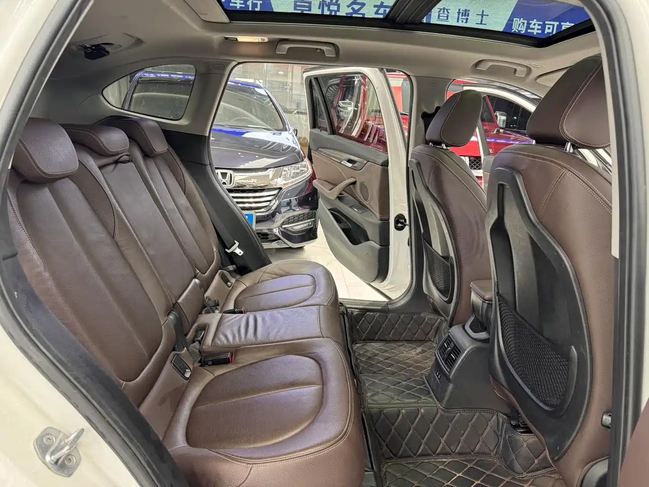 BMW X1 2019 xDrive20Li Premium Model фото 12