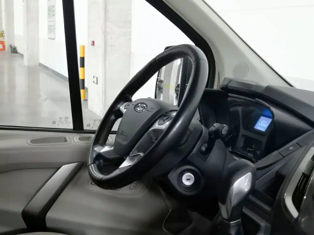 Ford Tourneo 2017 2017 2.0T Automatic Elite Edition