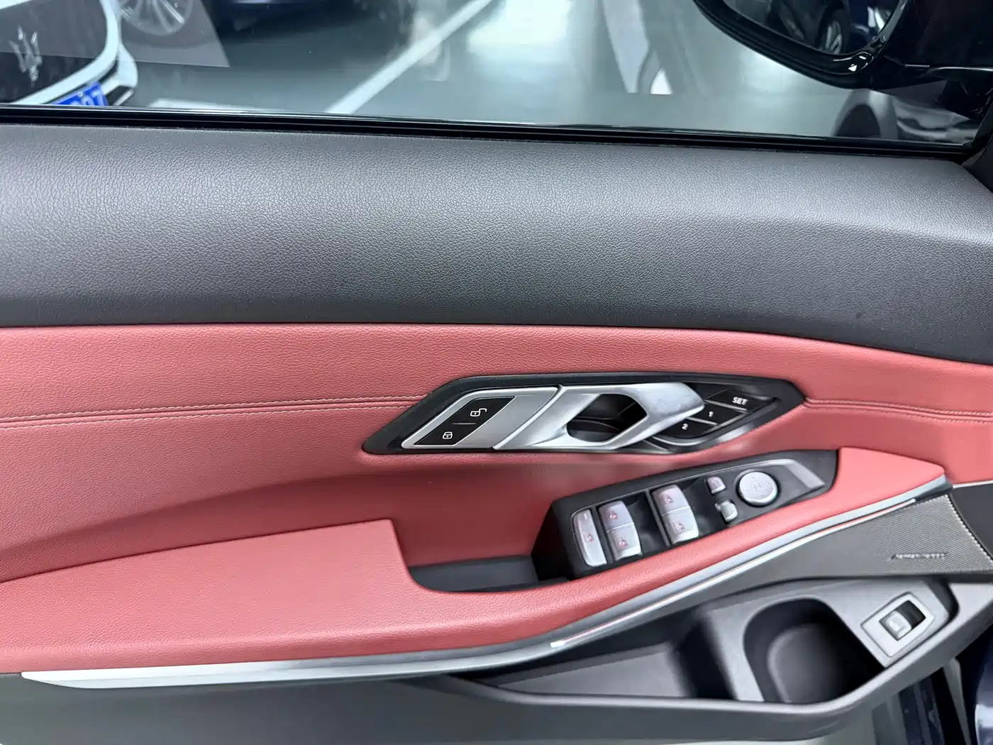 BMW 3 Series 2023 325Li M Sport Black Night Package фото 6