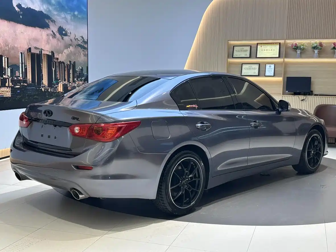 Infiniti Q50 2014 2.0T Comfort Edition фото 12