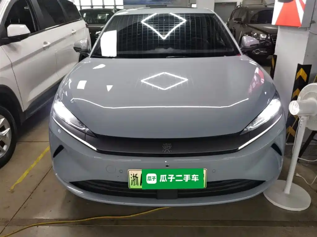 BYD Qin L 2025 EV 470KM Leading Edition фото 3