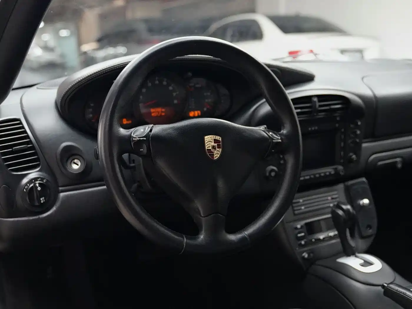 Porsche 911 2004 Carrera S Coupe 3.6L фото 10