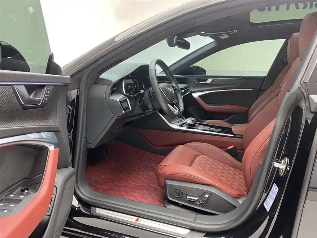 Audi A7L 2023 45 TFSI quattro S-line Black Warrior Edition фото 18