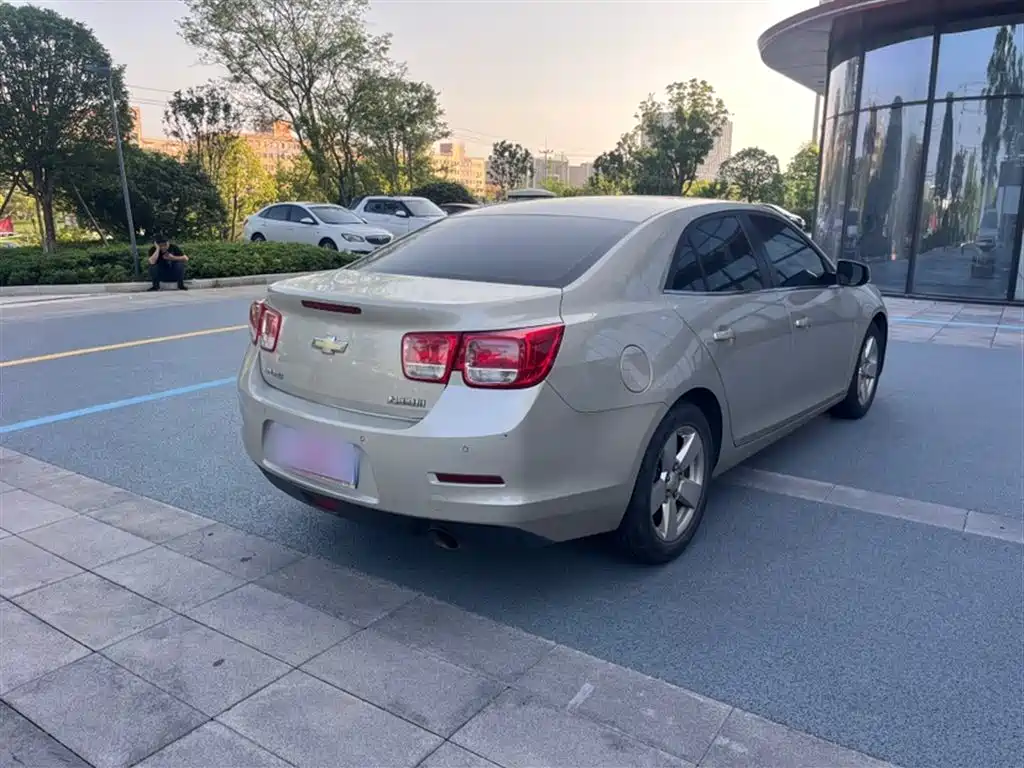 Chevrolet Malibu 2014 2.0L Automatic Comfort фото 13