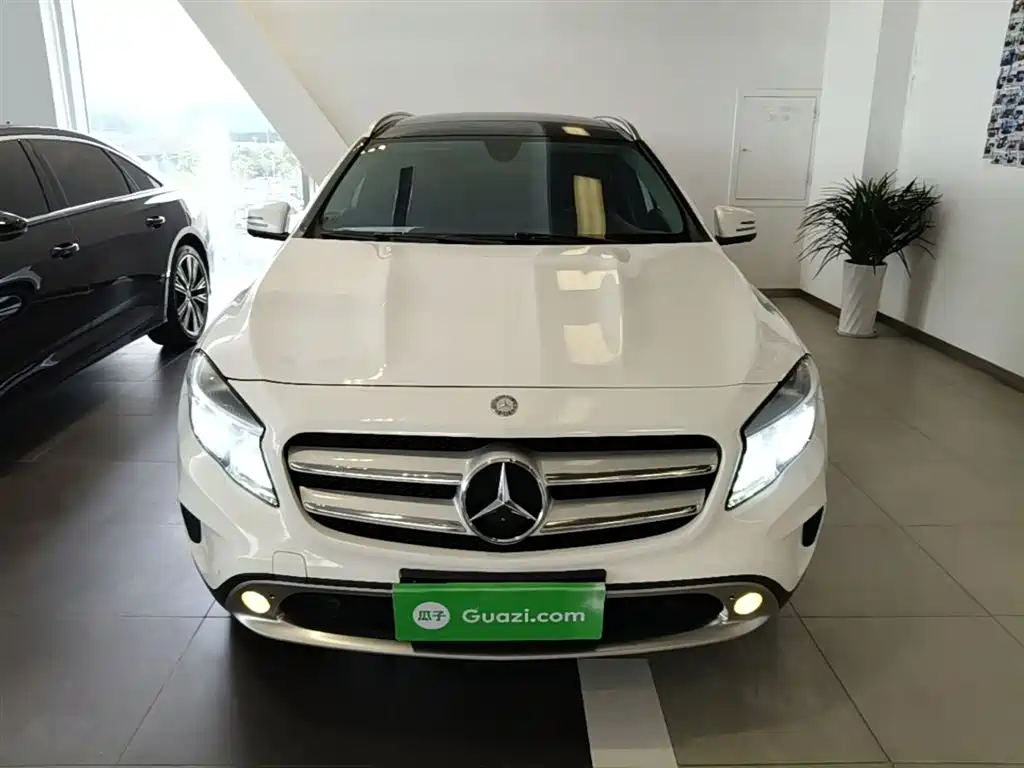 Mercedes-Benz GLA 2016 GLA 200 Dynamic фото 3