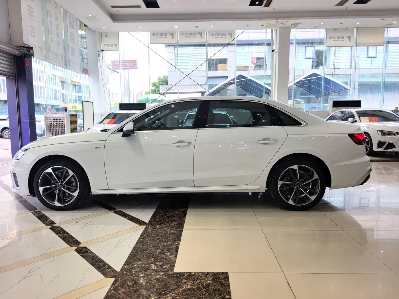 Audi A4L 2025 2024 40 TFSI Fashion Dynamic
