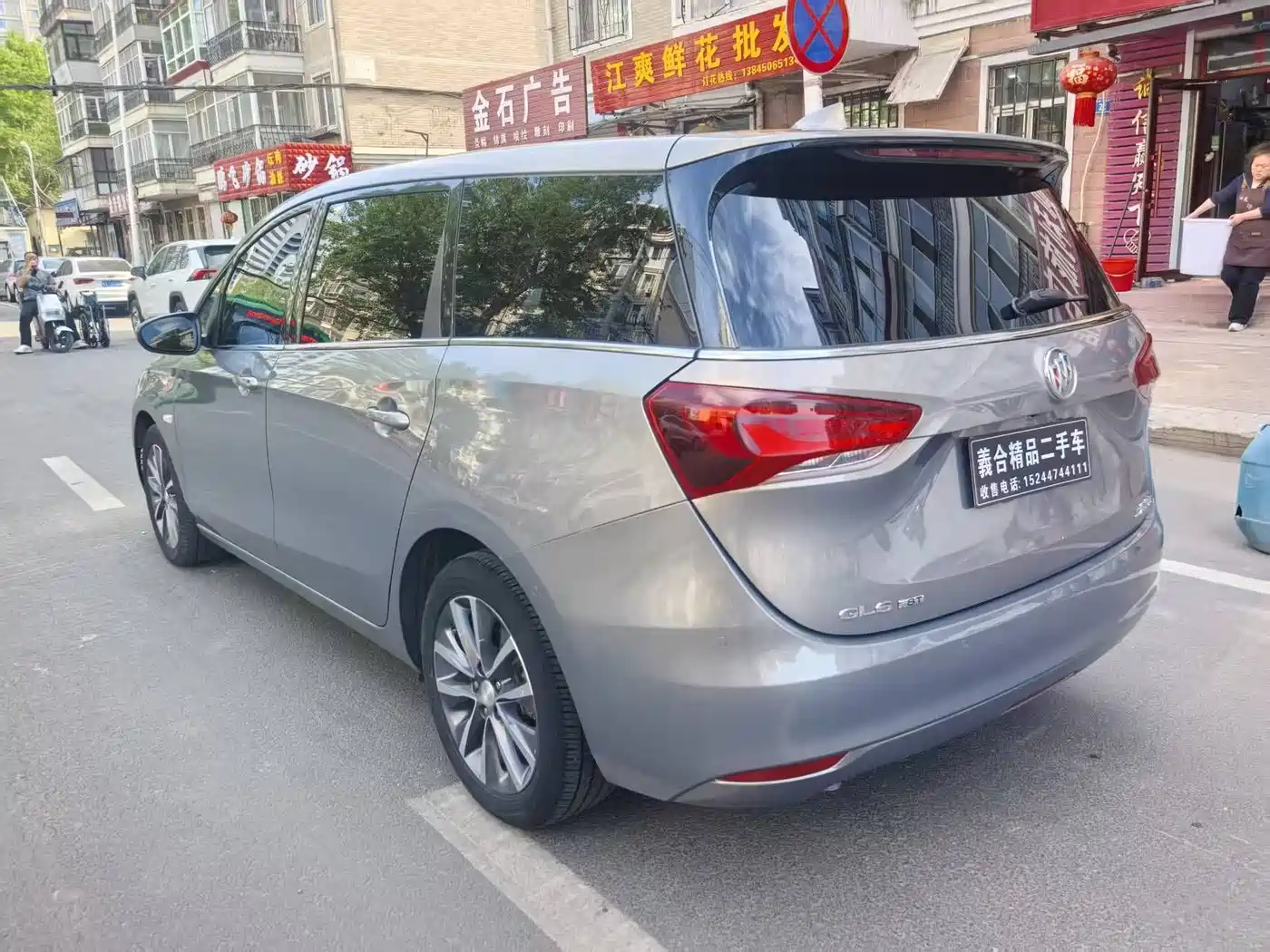 Buick GL6 2018 18T 6-Seater Premium фото 3