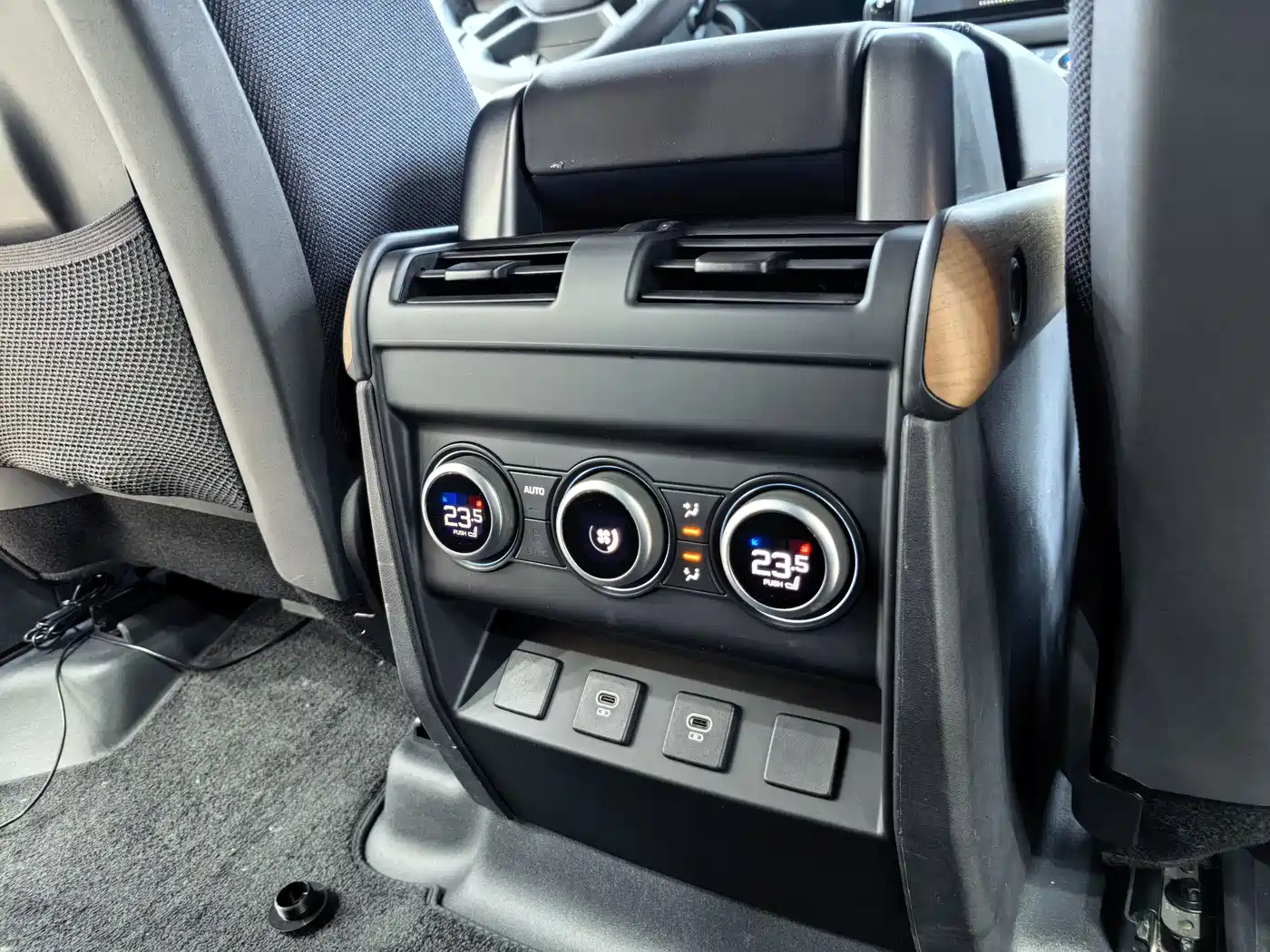 LAND ROVER GUARD