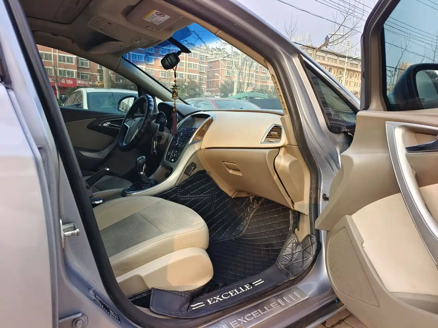 Buick Excelle 2012 GT 1.6L Manual Comfort фото 10