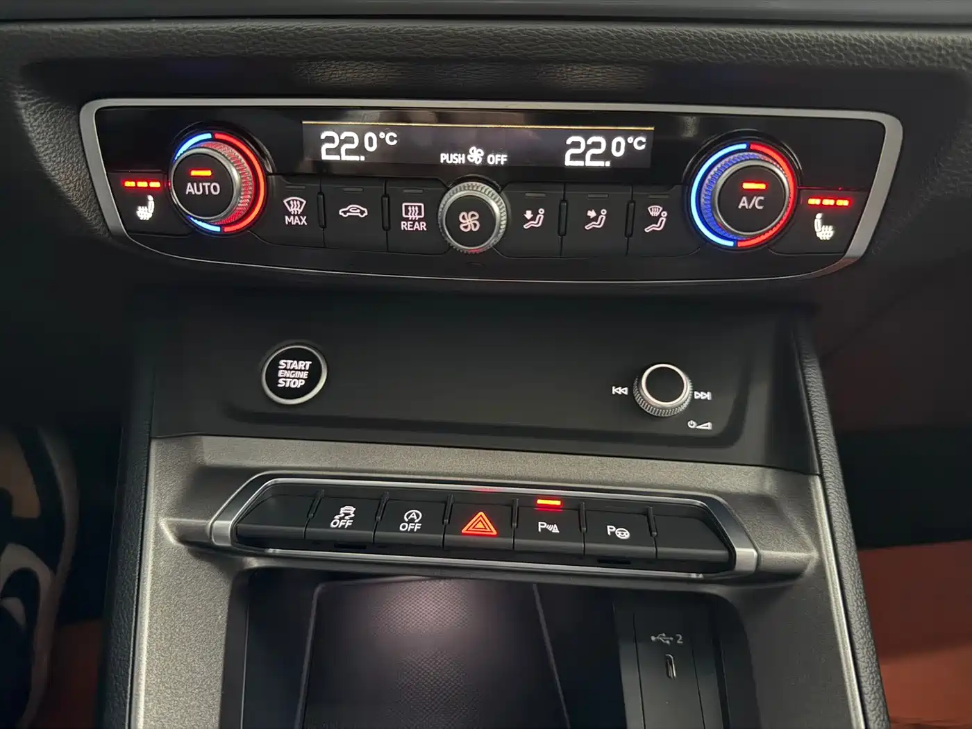 Audi Q3 2023 35 TFSI Fashion Dynamic (1.4T) фото 12