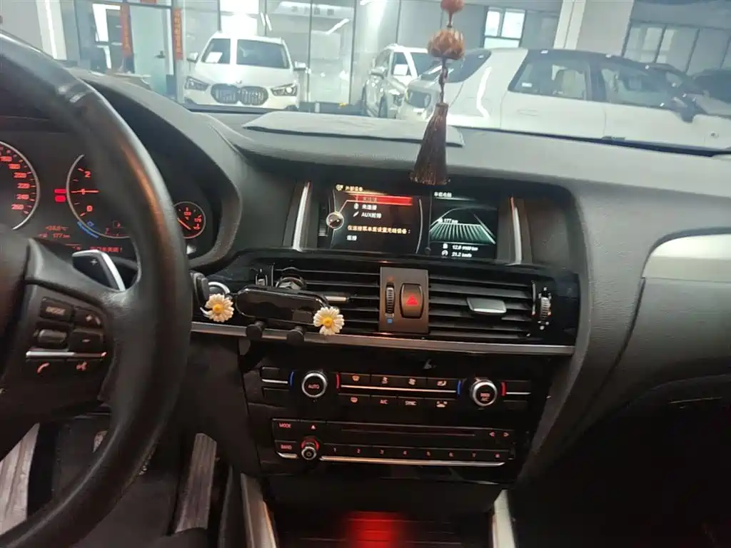 BMW X4 2014 xDrive28i Leading Edition фото 13