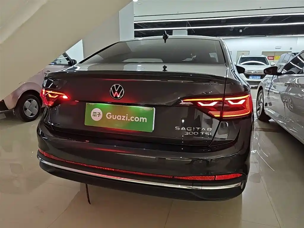 Volkswagen Sagitar 2025 Model Second Facelift 300TSI DSG Transcend Edition фото 6