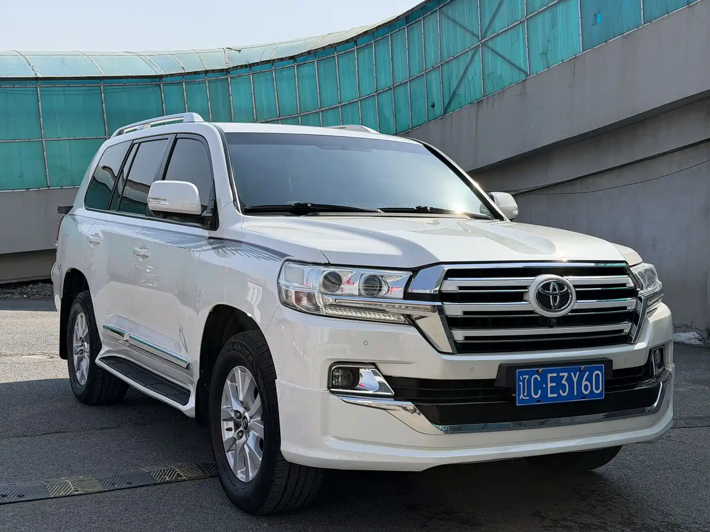 Toyota Land Cruiser (Import) фото 3