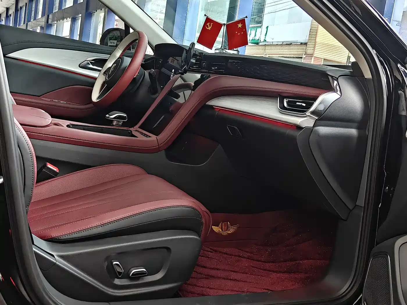 Hongqi H5 2025 2.0T Automatic Qixiang 500,000 Units Commemorative Edition фото 8