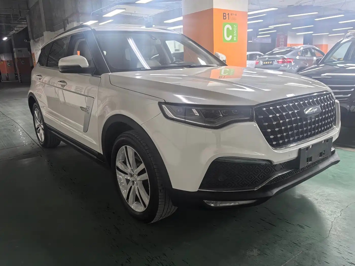 ZOTYE T700