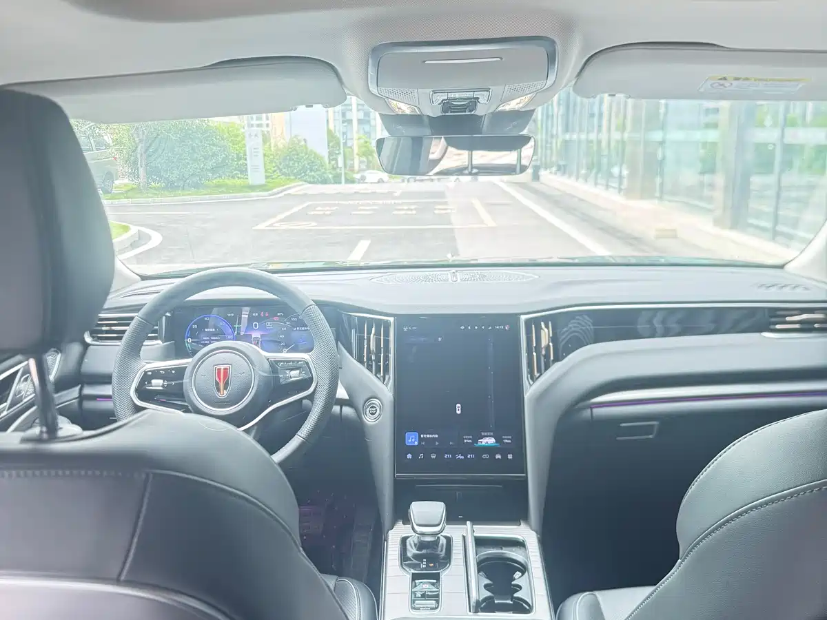 Hongqi HS7 PHEV 2024 2.0T PHEV 4WD Flagship Edition 6-seater фото 14