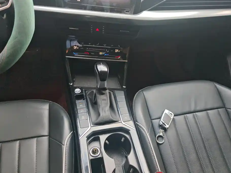 Volkswagen Passat 2023 Facelift 330TSI Elite Edition фото 16