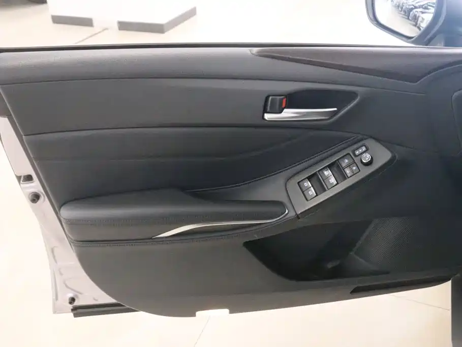 Toyota Avalon 2020 2019 2.0L Luxury Edition (China VI)