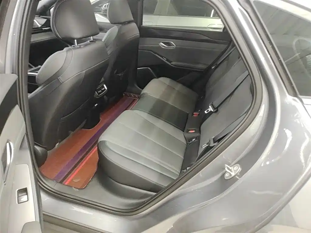 BYD Qin L 2025 EV 470KM Leading Edition фото 13