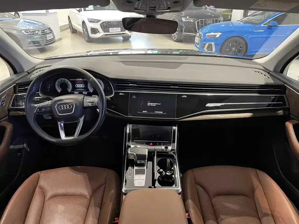 Audi Q7 2020 55 TFSI quattro S line Sport фото 7