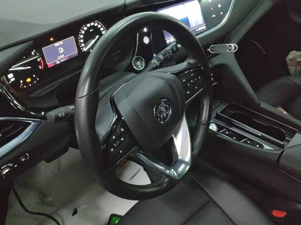 Фото 11 - Buick Enclave