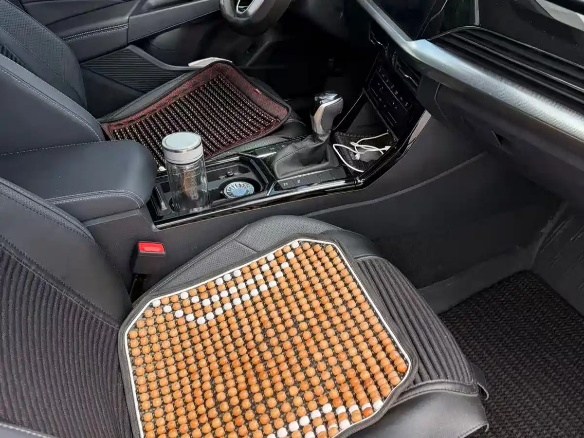 Фото 9 - Volkswagen Passat