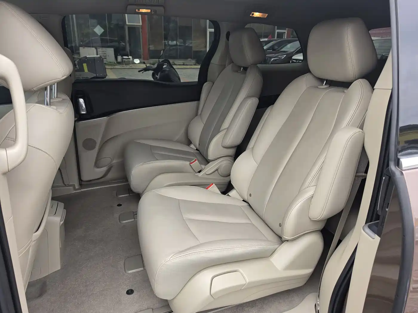 Buick GL8 2018 28T Premium Model China VI фото 11