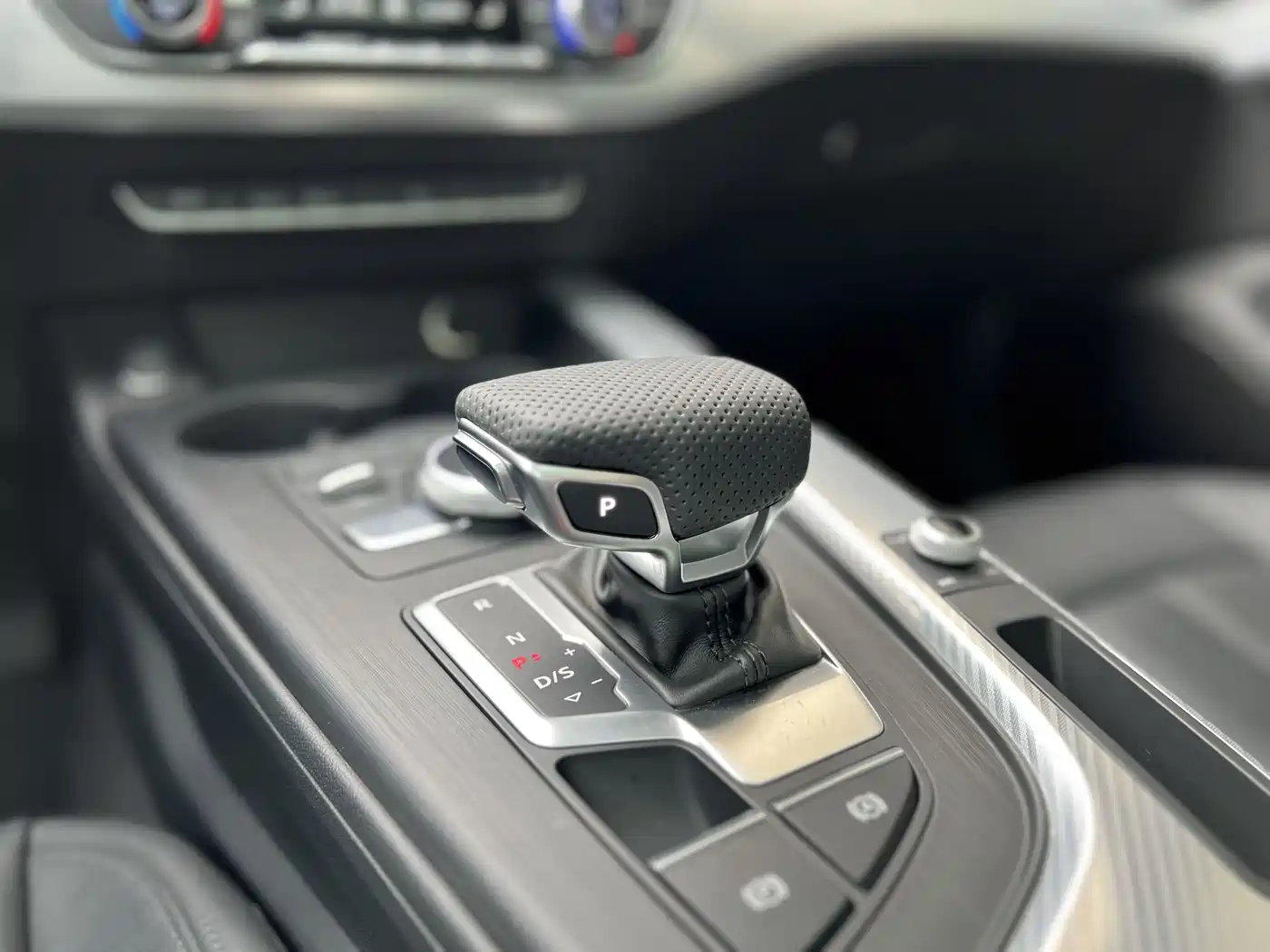 Audi A4L 2017 Plus 40 TFSI Fashion фото 17
