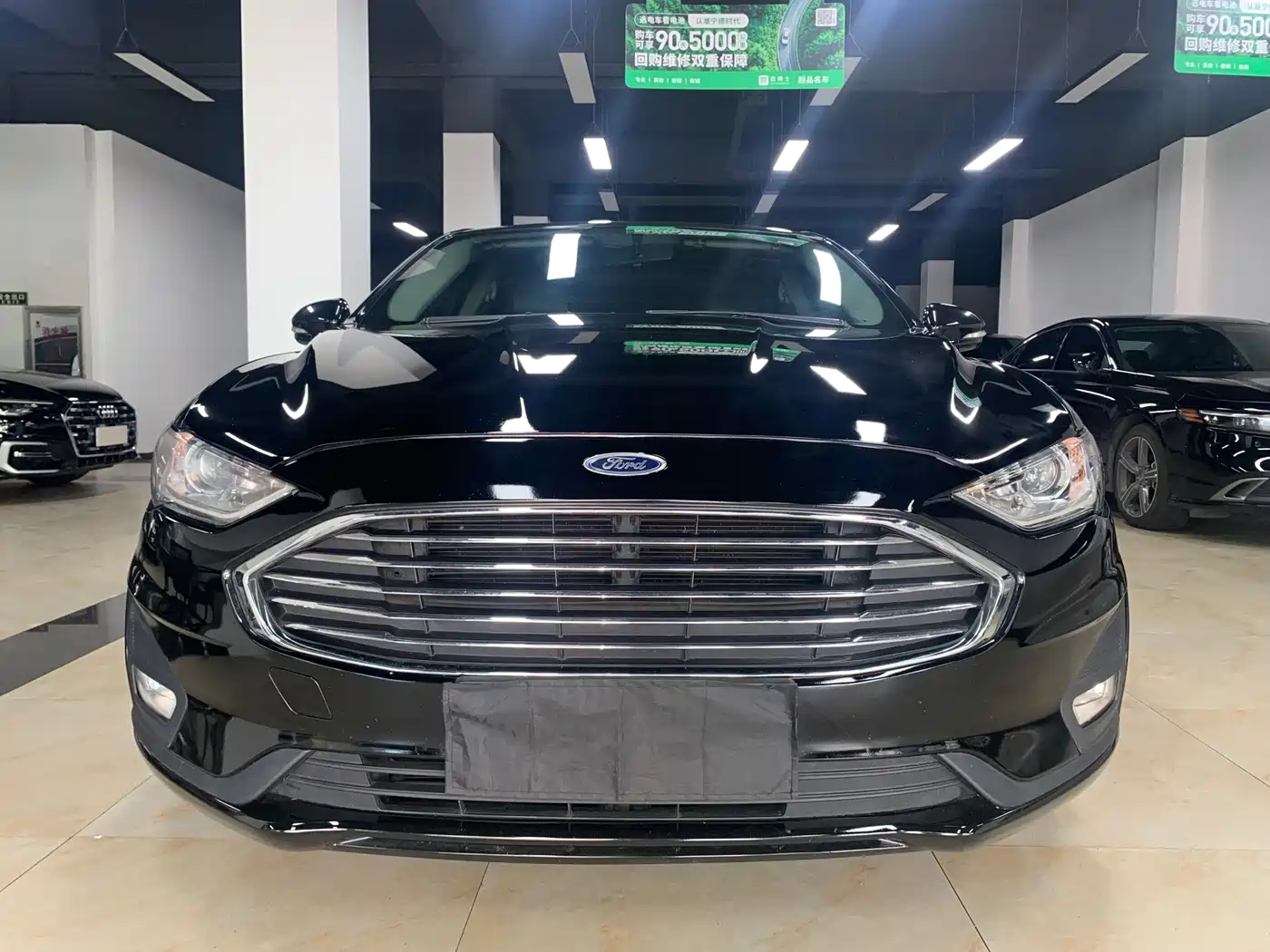 Фото 2 - Ford Mondeo