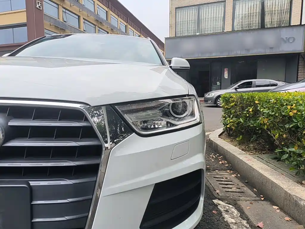Photo 24 - Audi Q3