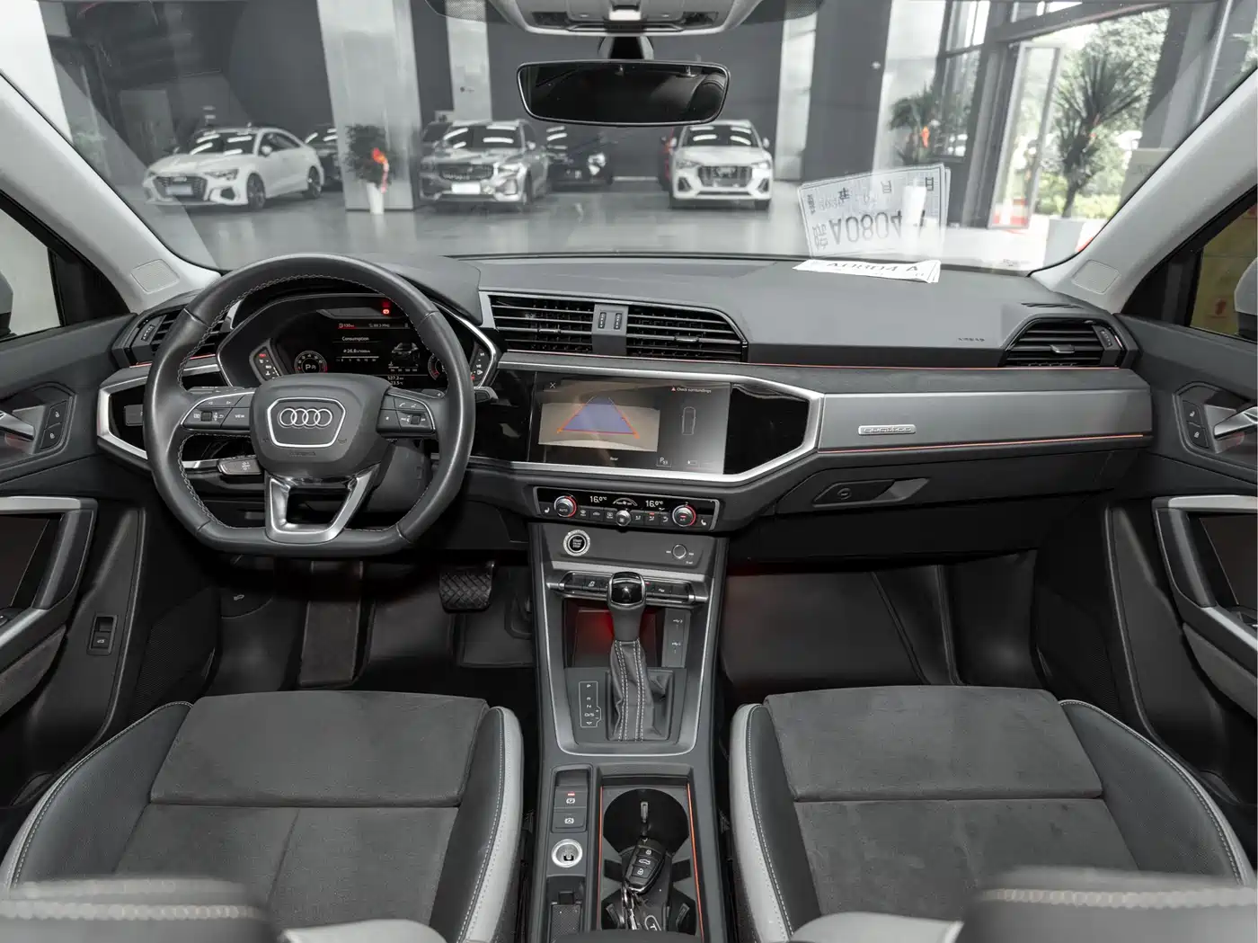 Audi Q3 2023 35 TFSI Fashion Dynamic (1.4T) фото 12