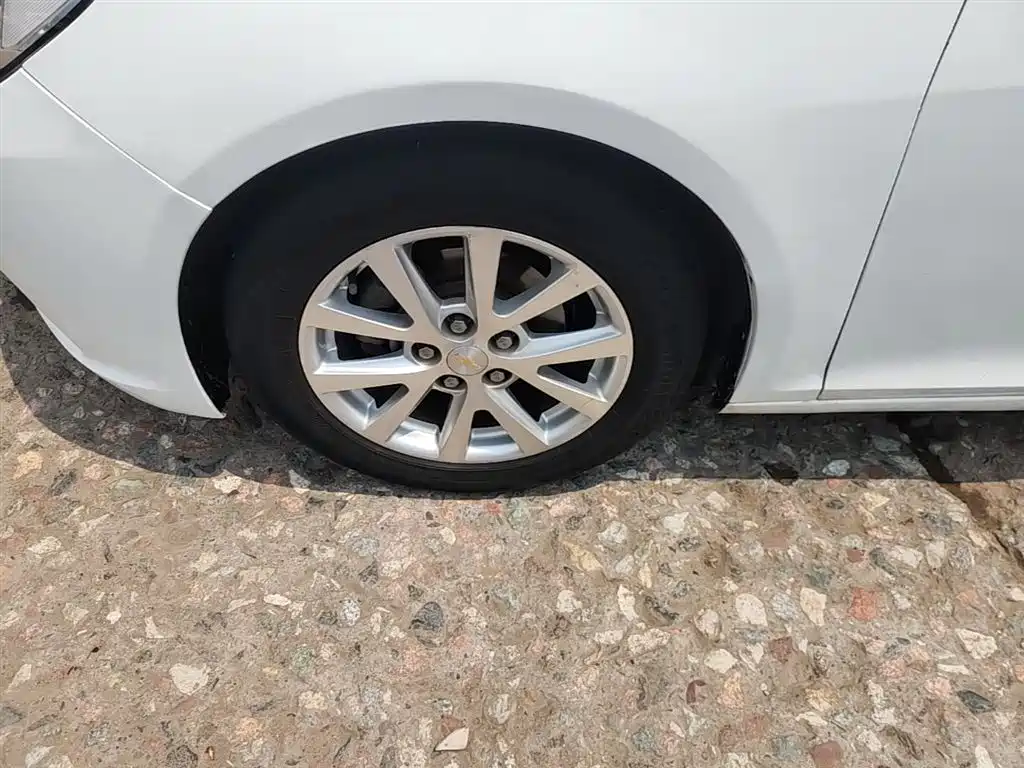 Chevrolet Malibu 2013 2.0L Automatic Luxury Edition фото 23
