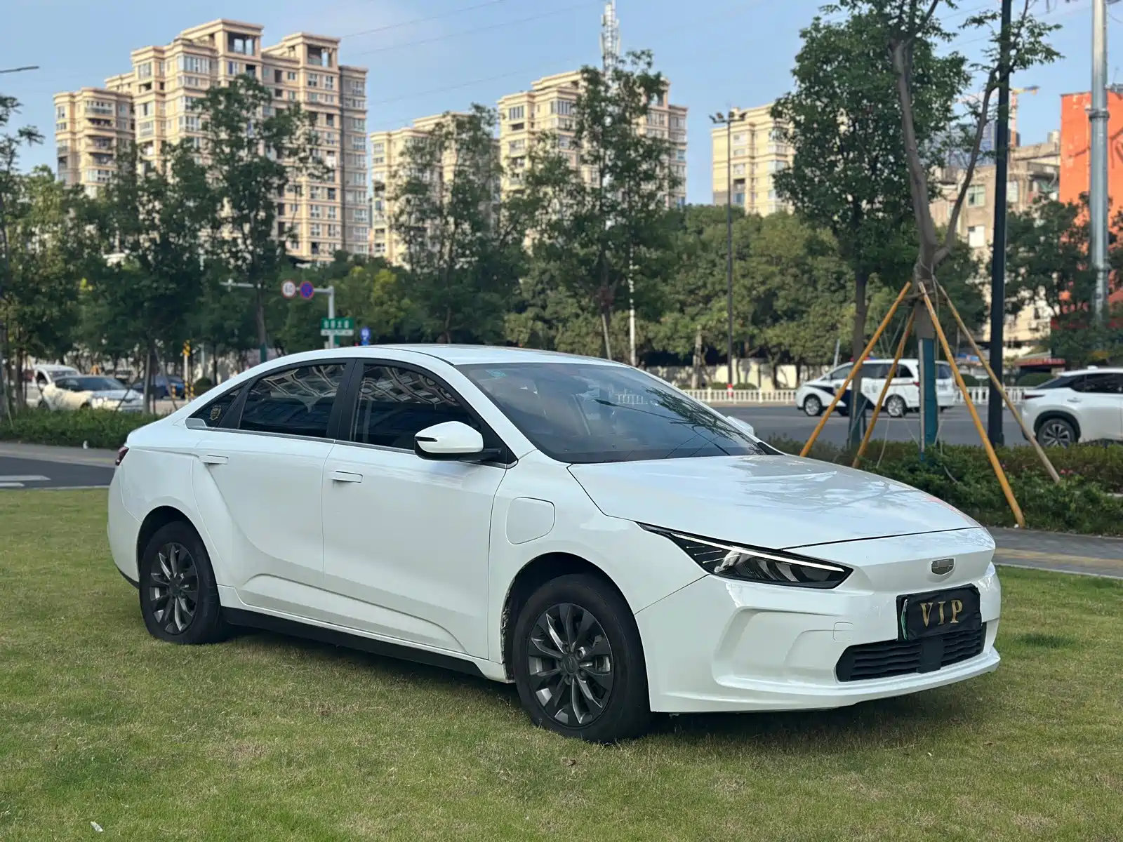 Фото 3 - Geely Geometry A