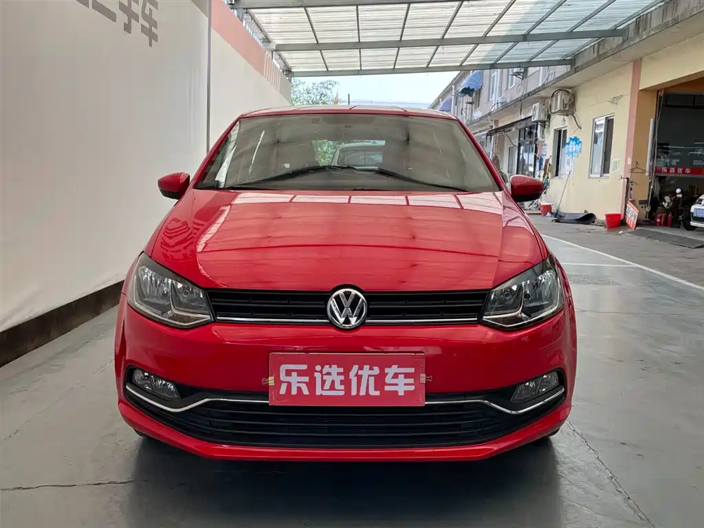 Фото 2 - Volkswagen Polo