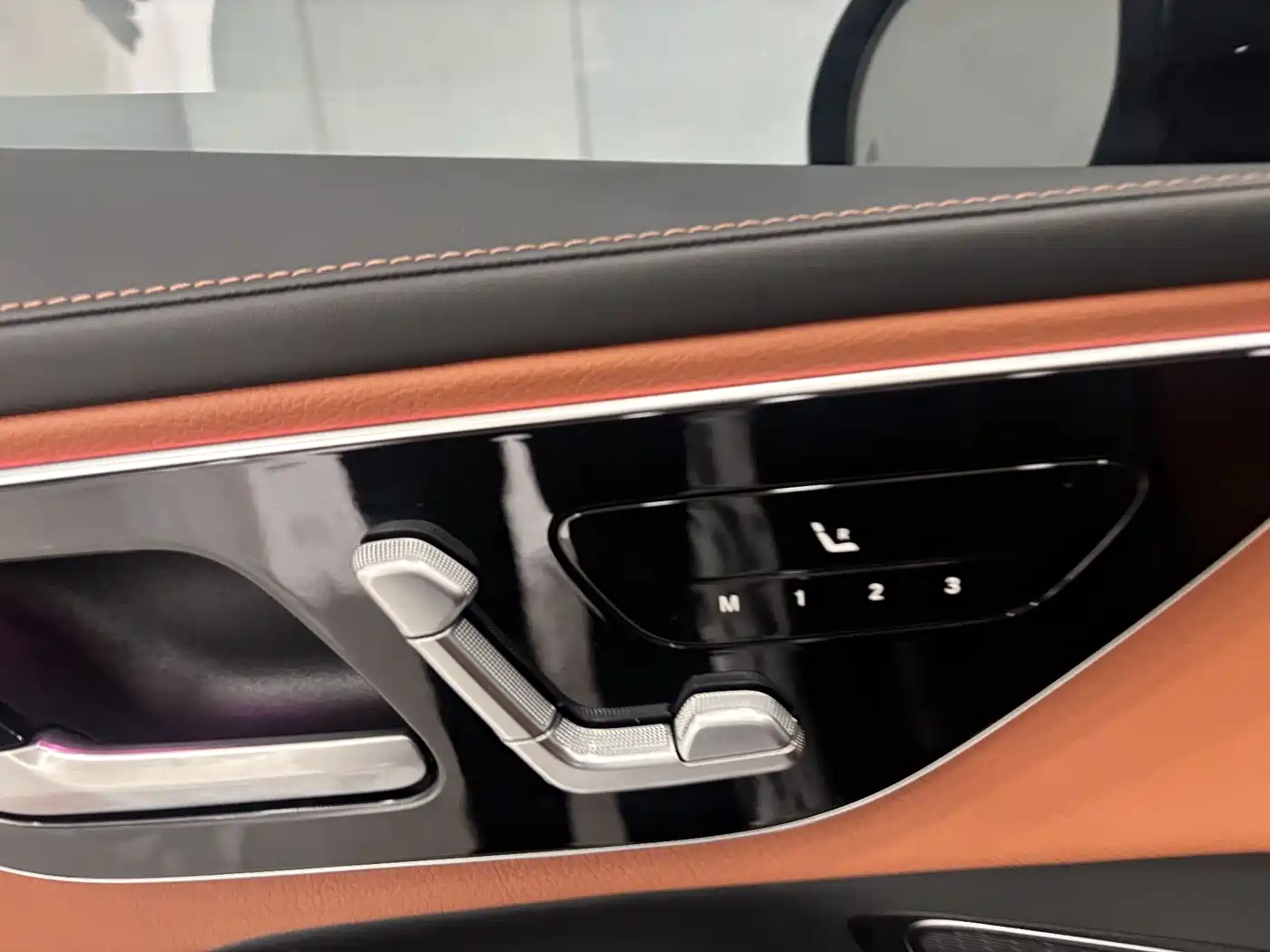 Mercedes-Benz GLC 2024 Facelift GLC 300 L 4MATIC Sport 7-seater фото 10