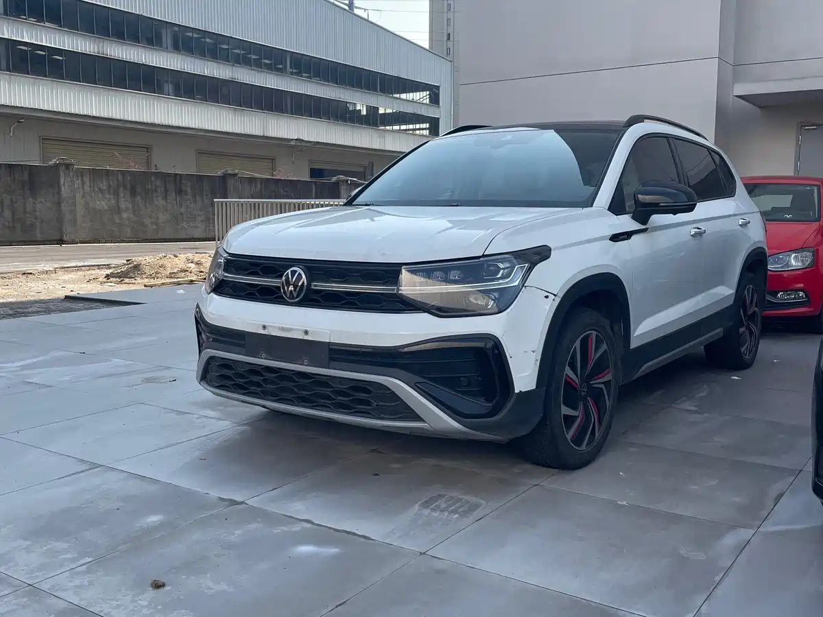 Volkswagen Tharu 2024 300TSI 2WD Moon Premium Edition