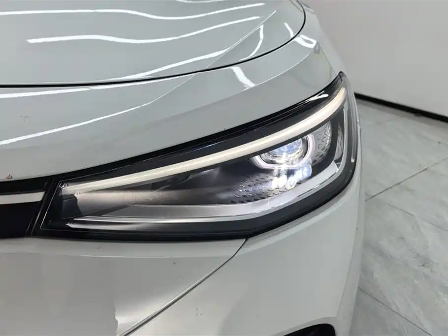 VOLKSWAGEN ID.4 CROZZ