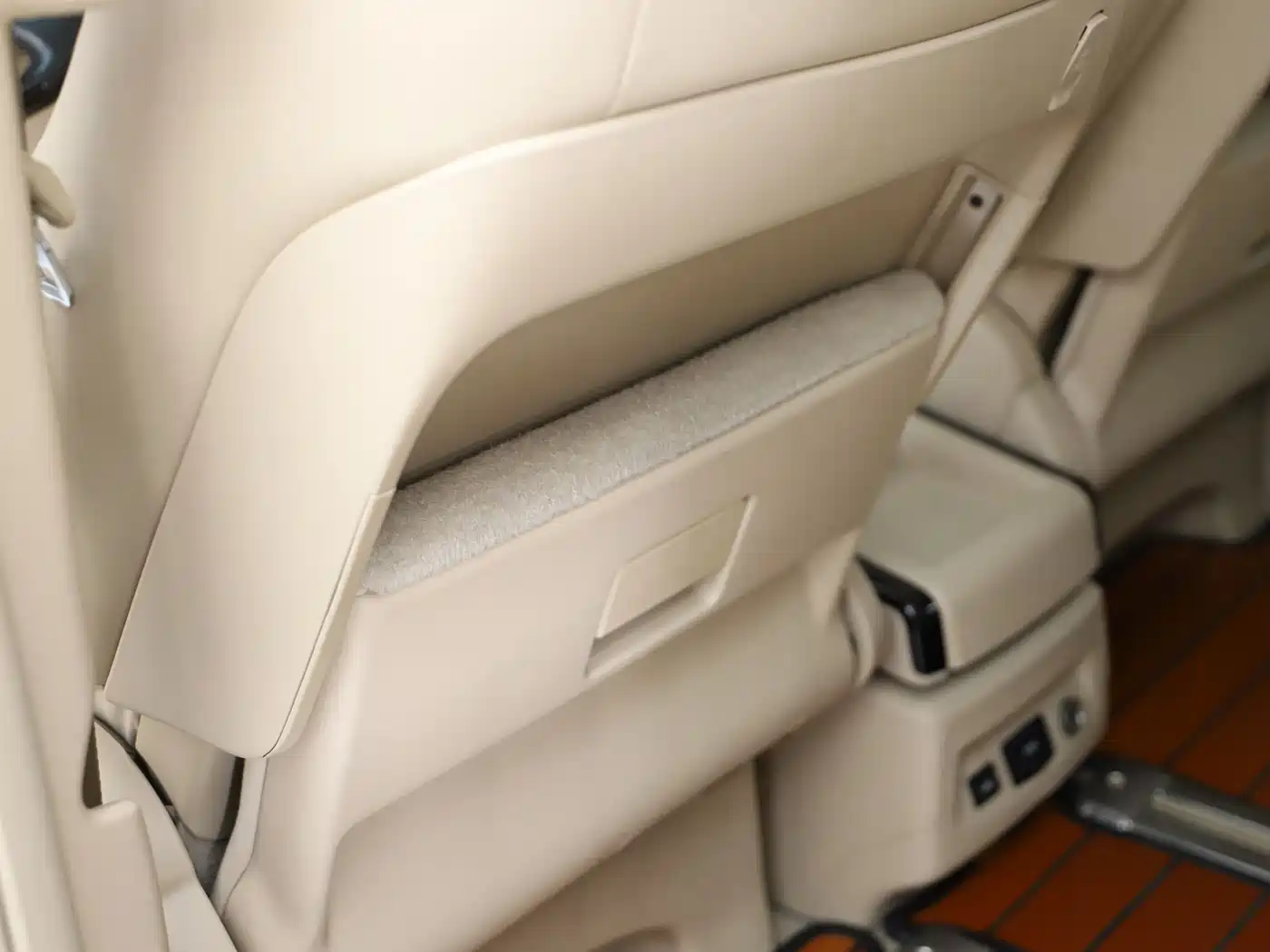 Toyota Alphard 2012 3.5L Luxury Edition фото 23