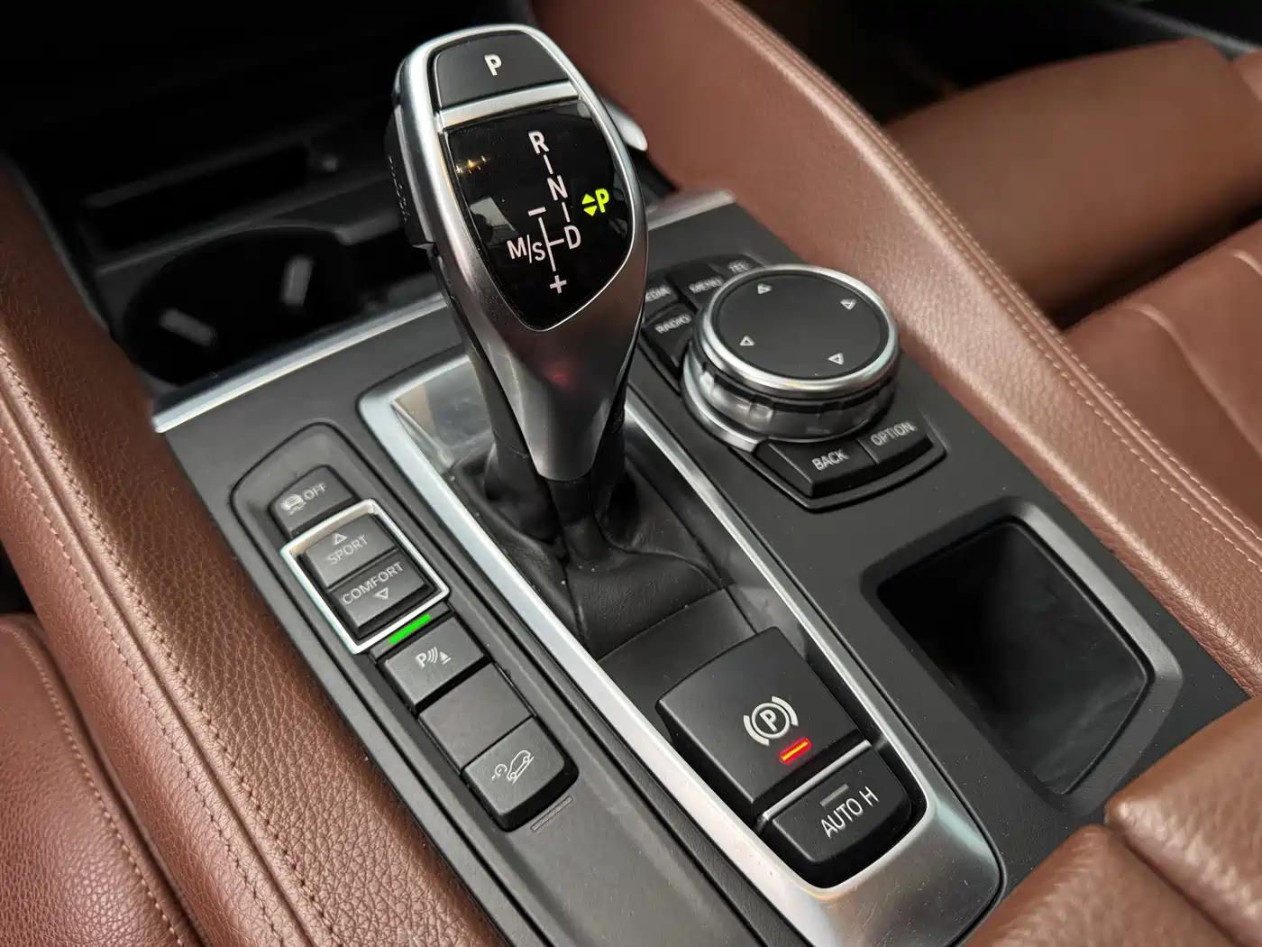 BMW X6 2015 xDrive35i Leading Type фото 10