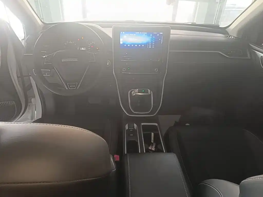 Haval M6 2024 2023 PLUS 1.5T DCT Luxury Smart Connect