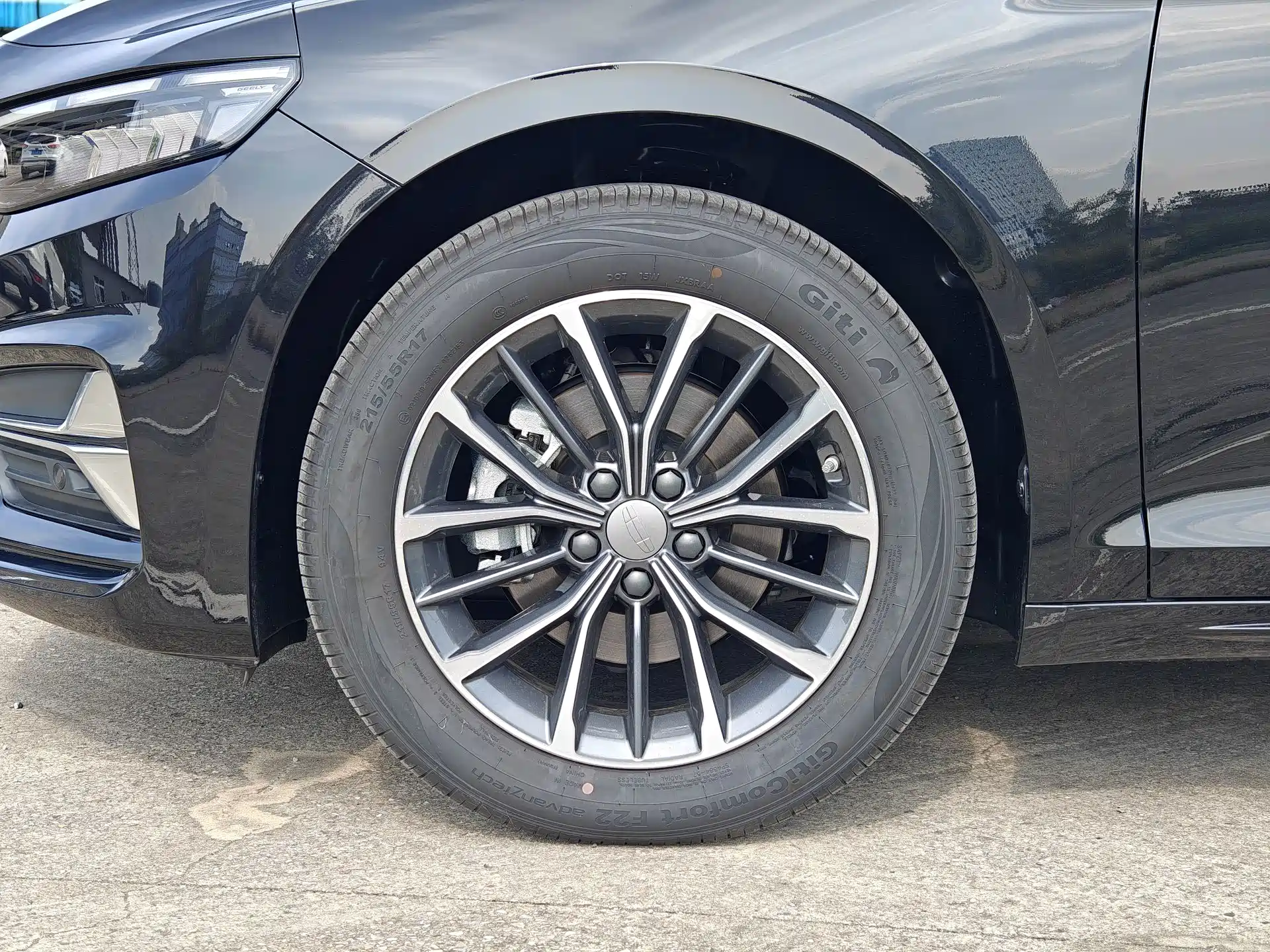 Фото 9 - Geely Preface