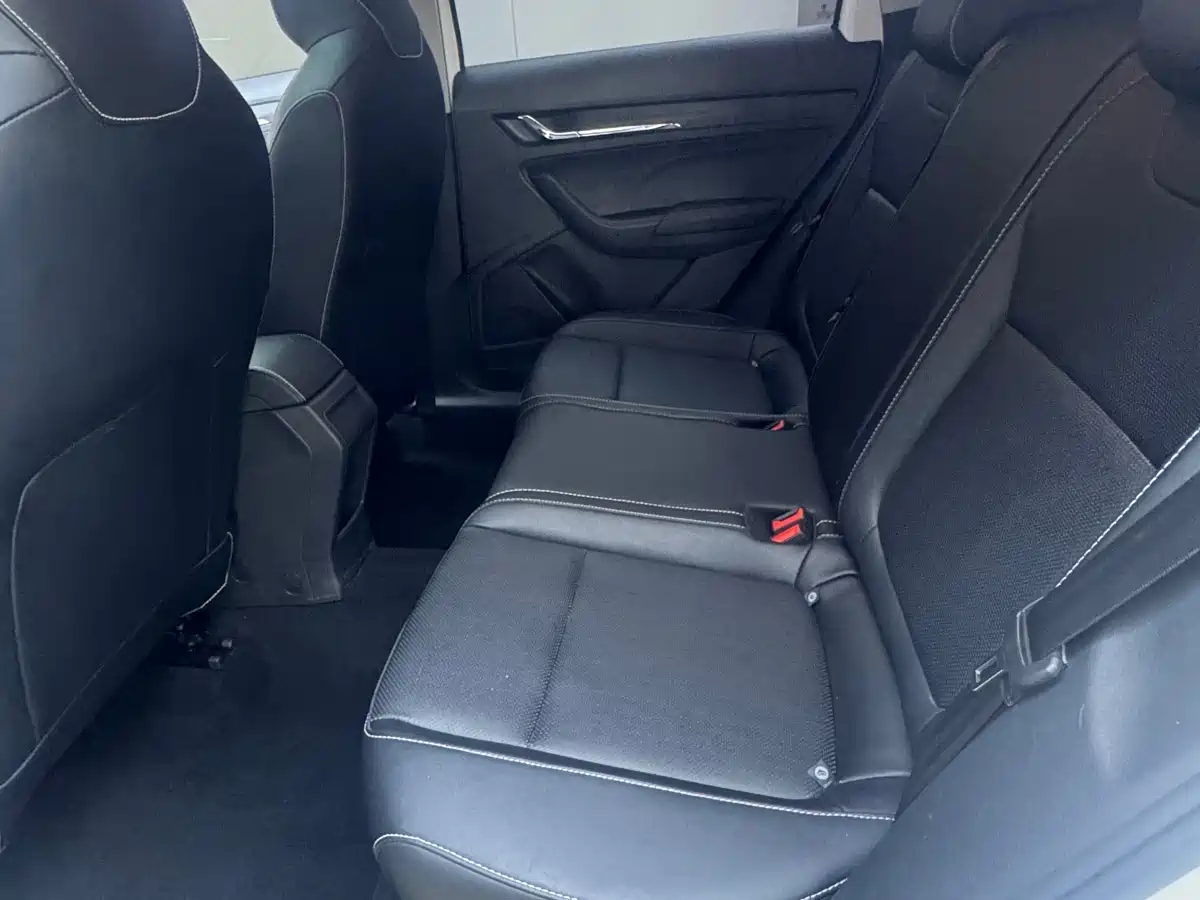 Škoda Kamiq 2022 1.5L Automatic Comfort Edition фото 20