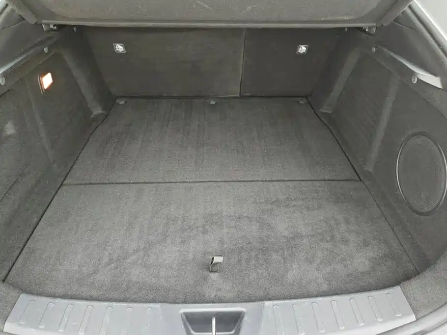 Фото 4 - Mazda EZ-6
