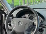 Photo 25 - Mercedes-Benz E-Class