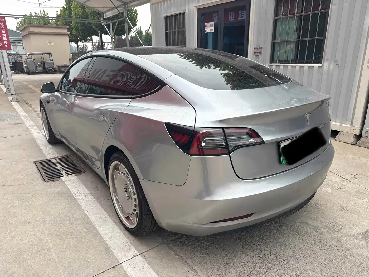 Фото 9 - Tesla Model 3