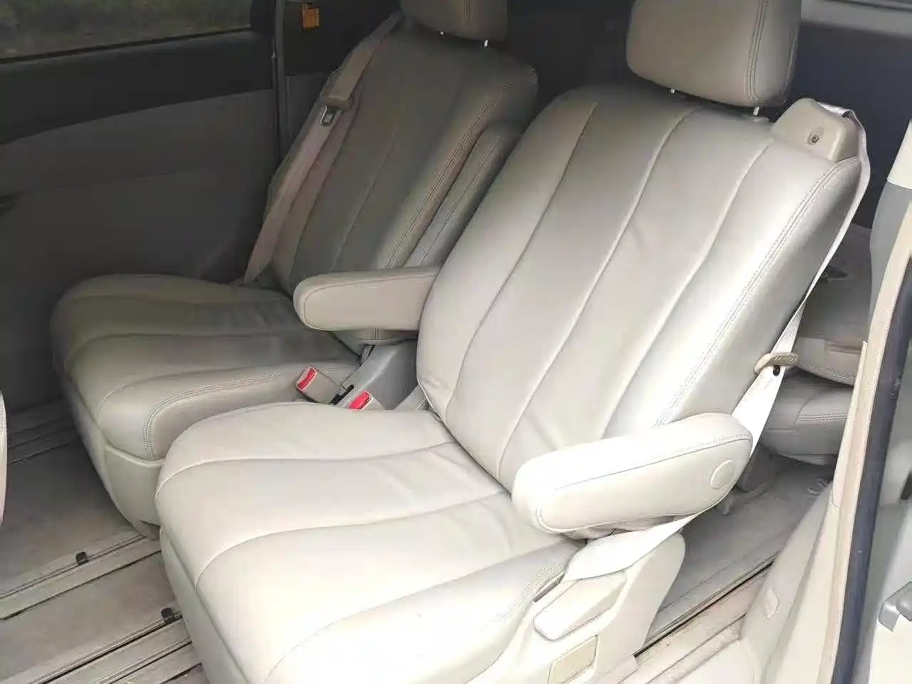 Toyota Previa 2006 2.4L 7-seater Standard фото 9