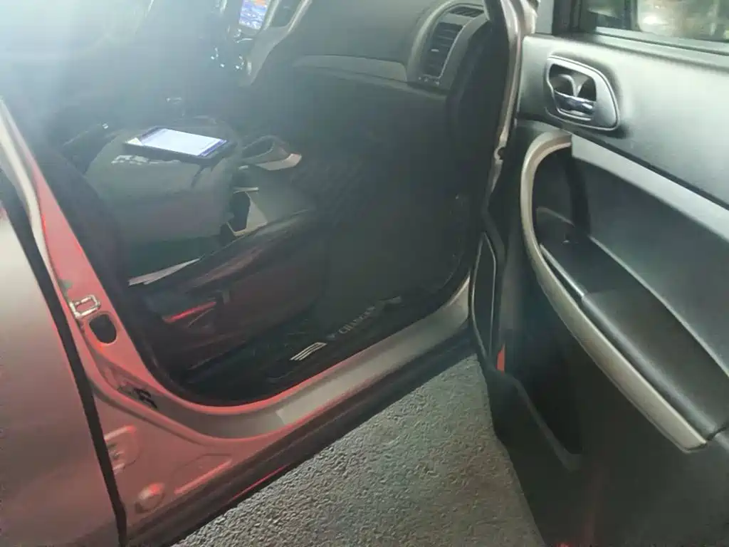 Photo 10 - Changan CS35